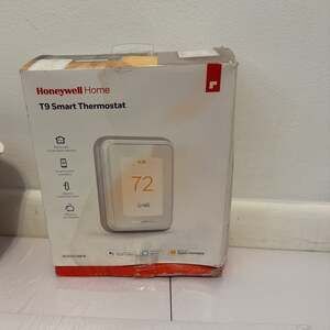 Honeywell T9 Smart Thermostat with WiFi RCHT9510WFW2001/W